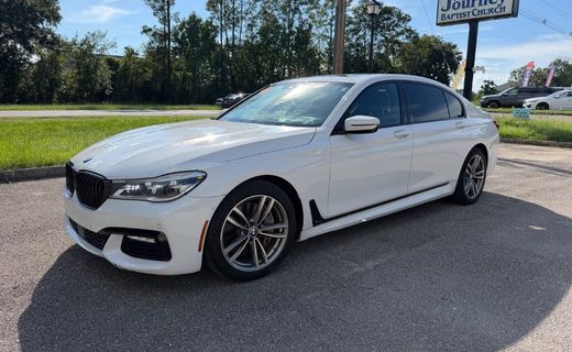 2018 BMW 750i