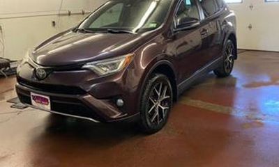 2017 Toyota RAV4 SE