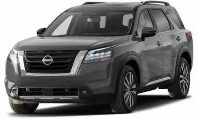 2022 Nissan Pathfinder SV