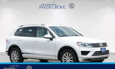 2016 Volkswagen Touareg Sport FSI Only