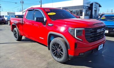 2023 GMC Sierra Elevation