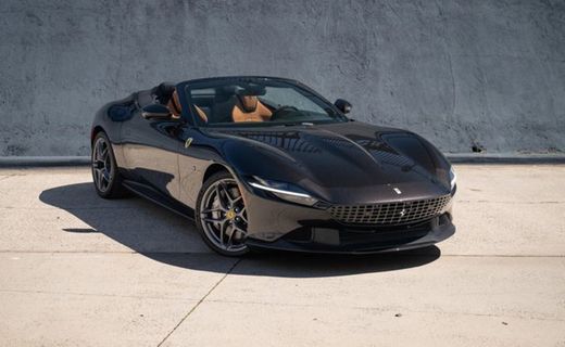 2025 Ferrari Roma Spider
