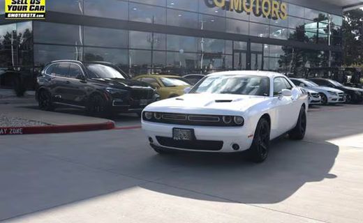 2015 Dodge Challenger SXT Plus