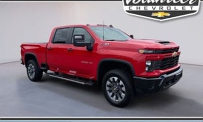 2023 Chevrolet Silverado HD Custom