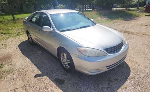 2004 Toyota Camry LE