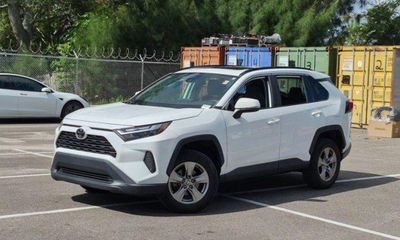 2022 Toyota RAV4 XLE