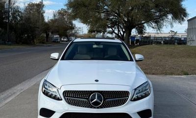 2019 Mercedes-Benz C-Class C300