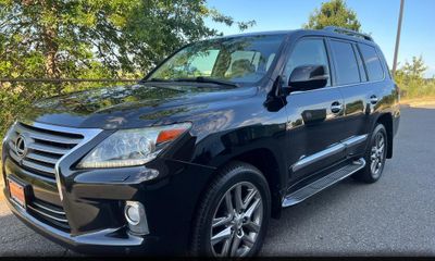 2013 Lexus LX 570