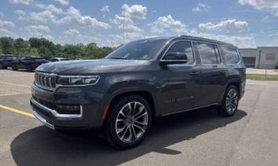 2023 Jeep Grand Wagoneer Series III