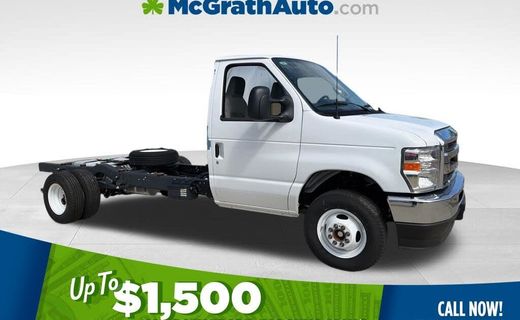 2026 Ford E-450 Base