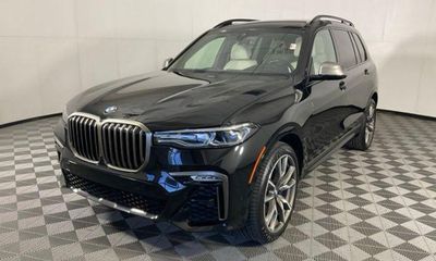 2022 BMW X7 M50I