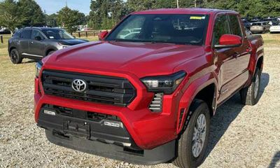 2024 Toyota Tacoma SR5