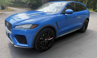 2019 Jaguar F-Pace SVR