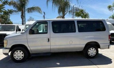 2010 Ford E-350 E 350 XL
