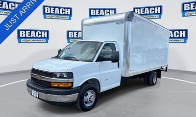 2026 Chevrolet Express 3500 Cutaway 177