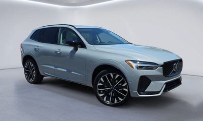 2026 Volvo XC60 Ultra Dark