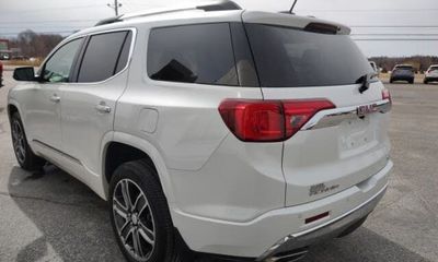 2019 GMC Acadia Denali