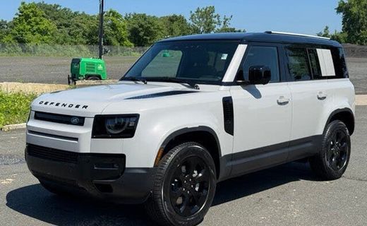 2026 Land Rover Defender 110 S