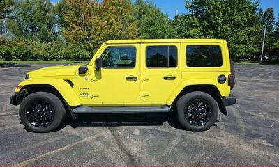 2023 Jeep Wrangler Sahara 4XE