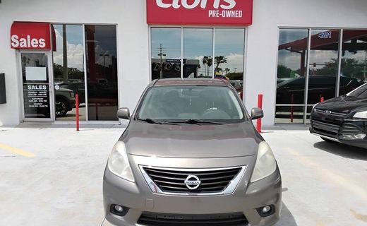 2012 Nissan Versa S