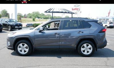 2021 Toyota RAV4 XLE