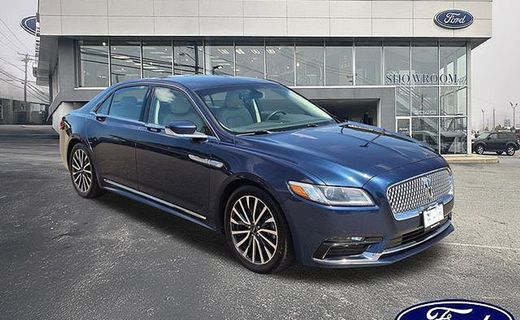 2017 Lincoln Continental Select
