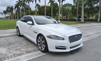2019 Jaguar XJ