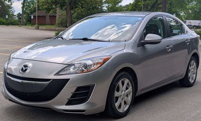 2010 Mazda MAZDA3 I
