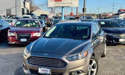 2013 Ford Fusion SE