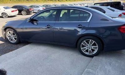 2011 Infiniti G37 Base