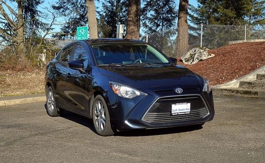 2017 Toyota Yaris IA Base