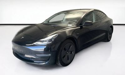 2022 Tesla Model 3 Long Range