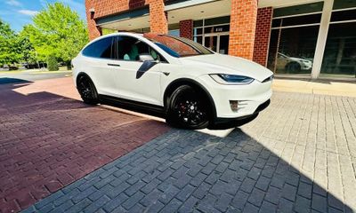 2016 Tesla Model X P90D