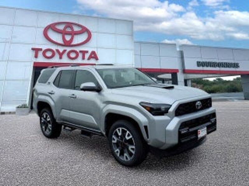 2026 Toyota 4runner — a typically priced live listing