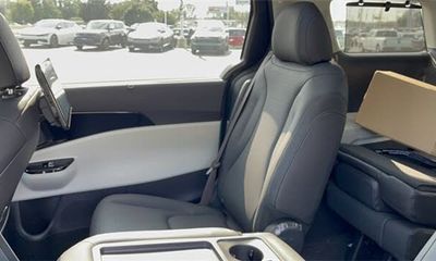 2024 Kia Carnival SX Prestige