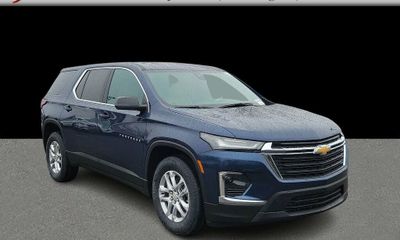 2023 Chevrolet Traverse LS