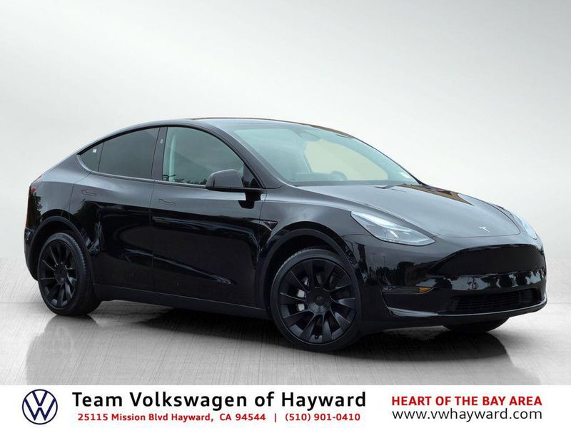 2023 Tesla Model Y — a typically priced live listing