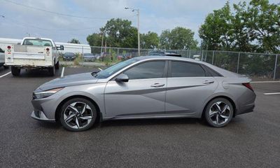 2022 Hyundai Elantra Limited