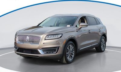 2019 Lincoln Nautilus Select