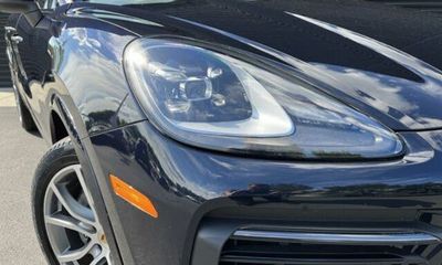 2020 Porsche Cayenne S Coupe