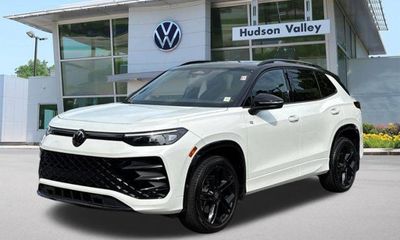 2026 Volkswagen Tiguan 4Motion SE R