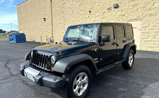 2013 Jeep Wrangler Sahara