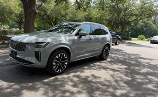 2026 Volvo XC90 Plus Bright