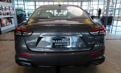2022 Maserati Ghibli Modena