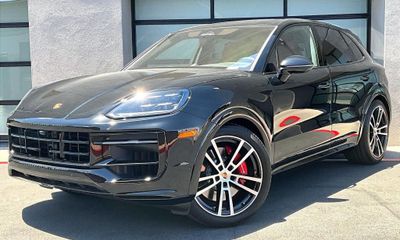 2026 Porsche Cayenne GTS