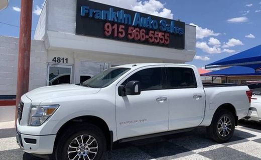 2020 Nissan Titan SV