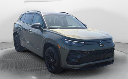 2026 Volkswagen Tiguan 4MOTION SE Black