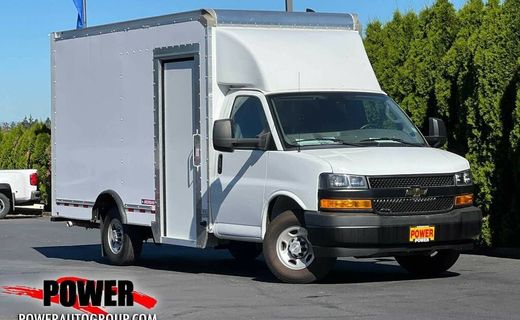 2022 Chevrolet Express 3500 Cutaway 159