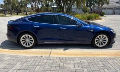 2017 Tesla Model S