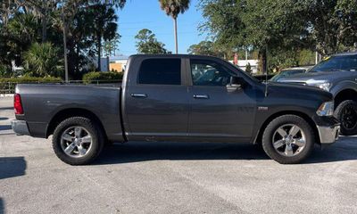 2016 Ram 1500 SLT